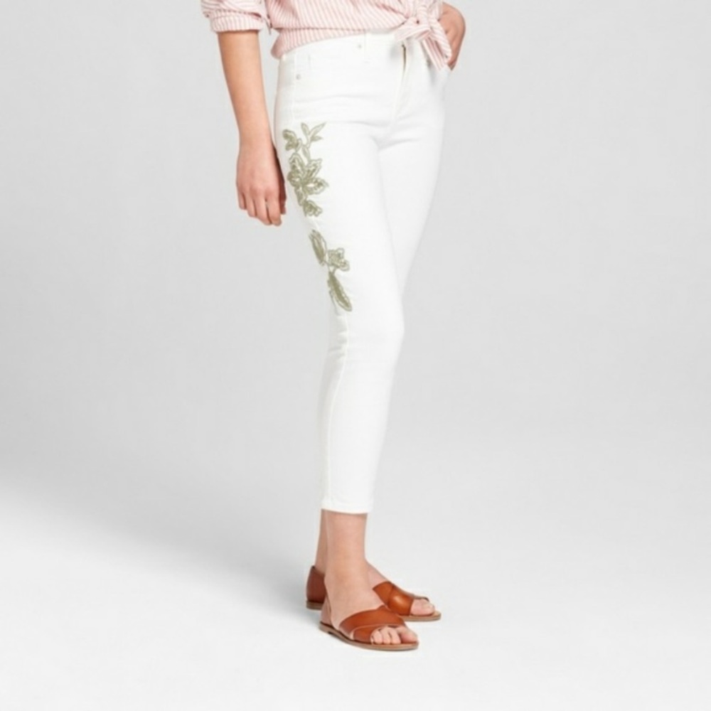 Universal Thread High Rise Skinny Crop Jeans with Olive Green Embroidery